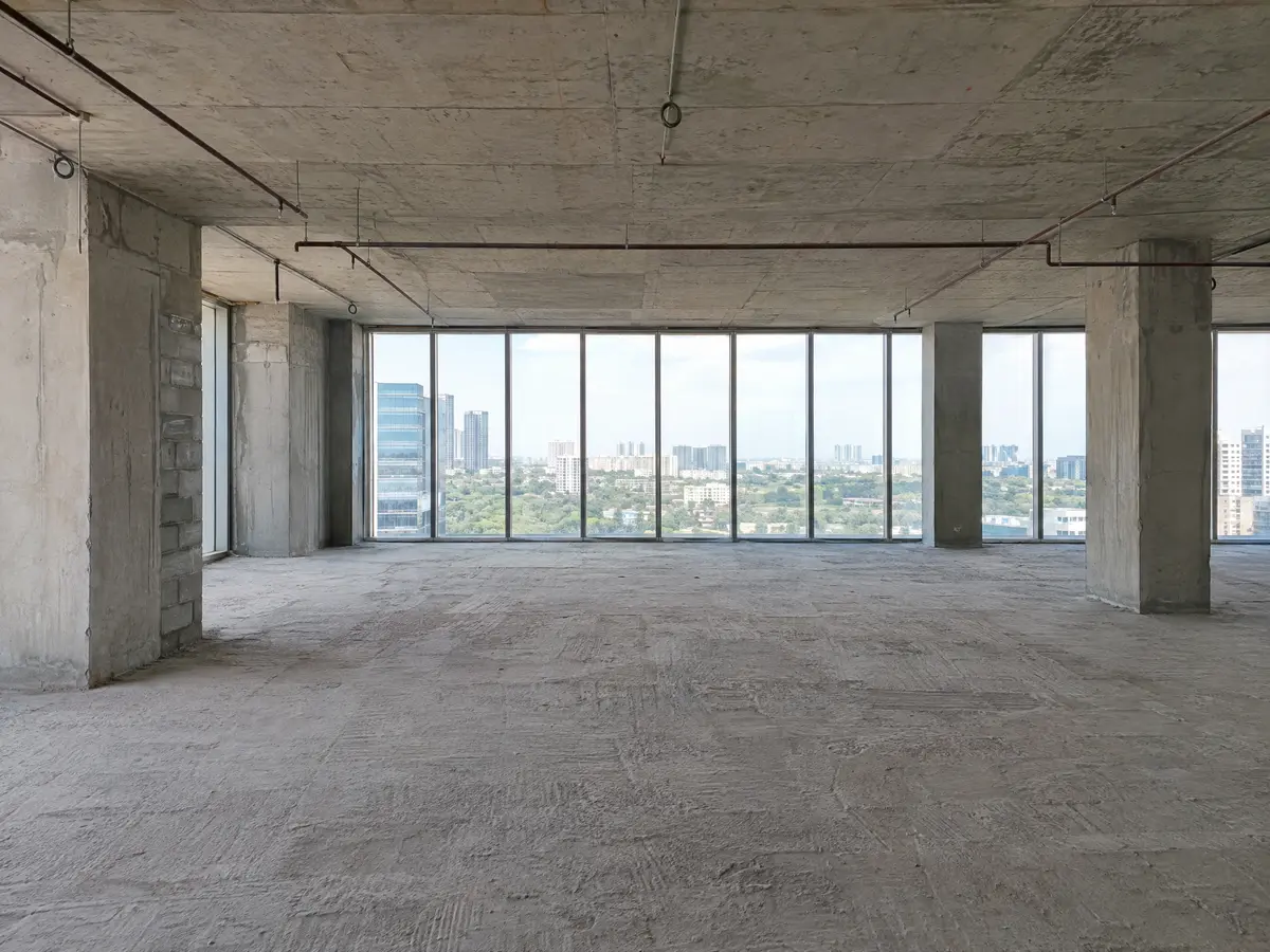 Bare-Shell Office Space, Financial District